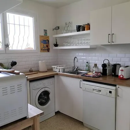 Appartement Rc De - 280 m De La Mer - Grand Jardin Hyères