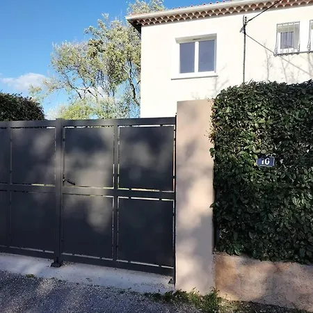 Appartement Rc De - 280 m De La Mer - Grand Jardin *